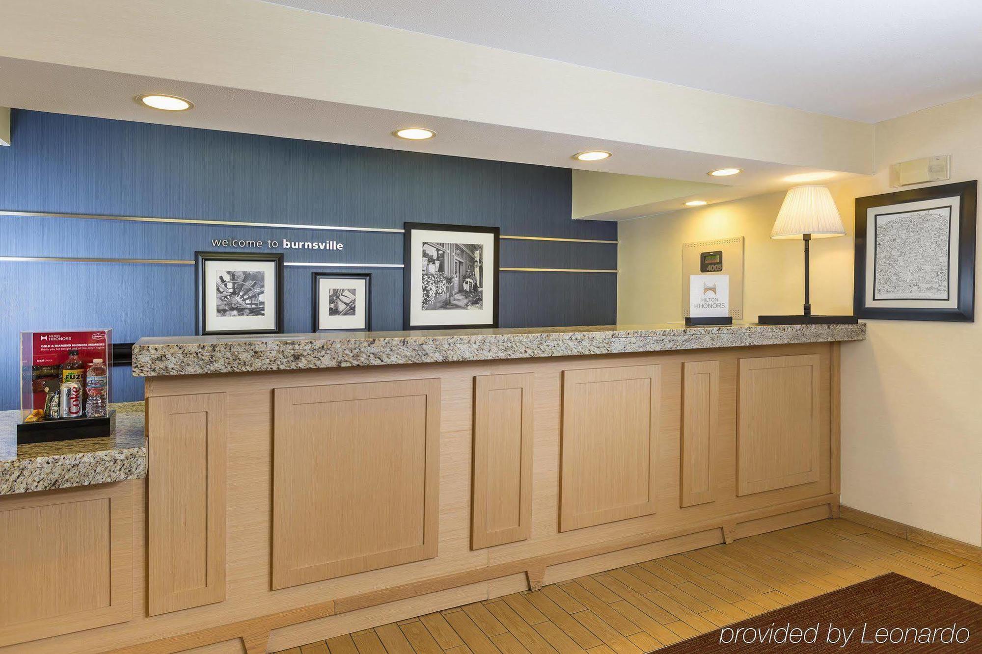 Hampton Inn Minneapolis-Бернсвилл Экстерьер фото