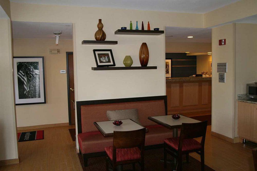 Hampton Inn Minneapolis-Бернсвилл Ресторан фото
